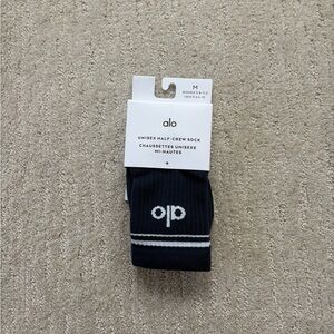 Alo Yoga Half Crew Throwback Sock Navy White NWT